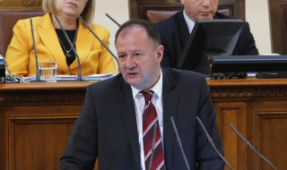Отпадането на деца от образование е нежелание и неспособност на правителството