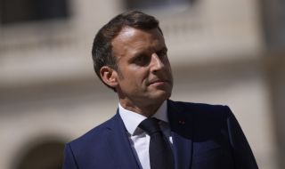 Макрон не вижда края на войната в Украйна и очаква тежка есен