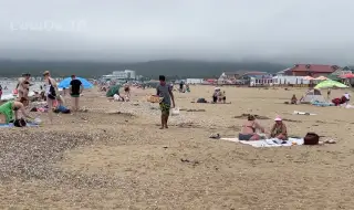 Четирима мигранти изнасилиха сервитьорка на плаж край Владивосток