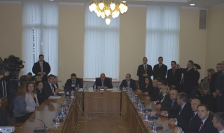 Обмислят безплатни електронни подписи