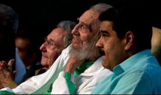 Фидел Кастро с рядка публична изява за рождения си ден