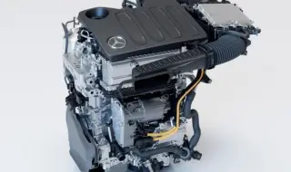 Mercedes НЕ преминава към китайски двигатели