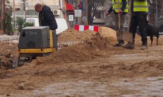 Кипи ремонт из малките улици във Варна