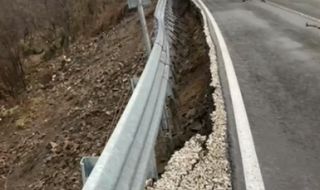 Пропадна пътят Кричим – Девин, ремонтиран миналата година