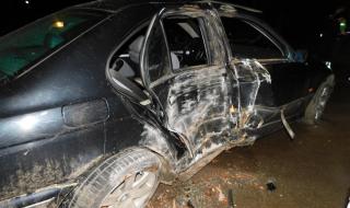 Карма: Младежи трошиха автомобили, после пострадаха при тежка катастрофа