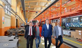 Транспортният министър: Няма да допусна неефективни разходи при влаковите ремонти