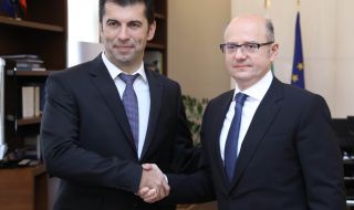 Петков и енергийният министър на Азербайджан обсъдиха диверсификацията на енергийните източници в региона