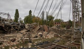 Руските сили удариха критична инфраструктура в Лвов, електрозахранването е частично прекъснато