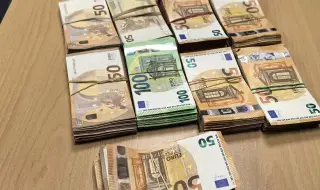 Задържаха недекларирани близо 160 000 евро на МП Капитан Андреево | ФАКТИ.БГ Задържаха недекларирани близо 160 000 евро на МП Капитан Андреево