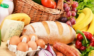 Литва иска да въведе хранителни купони за семейства с деца