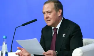 Медведев нападна ЕС и новия шеф на ВСУ генерал Драпатий