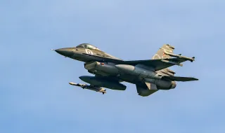 Lockheed Martin обмисля специална версия на F-16 за Украйна