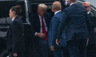 Доналд Тръмп пледира невинен пред федерания съд по четири обвинения