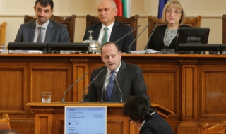 Кънев подаде сигнал в прокуратурата и ДАНС