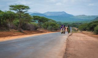 Защо в Африка умират толкова много хора по пътищата