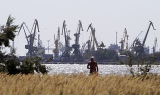Капитанът на кораба „Царевна”: Не сме под обстрел