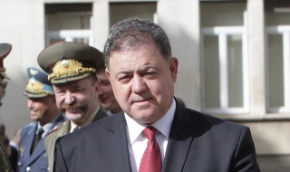 Ненчев: Има информация за терористи сред мигрантите