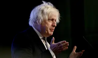 The Guardian: Борис Джонсън може да е насърчавал удължаването на войната в Украйна за пари