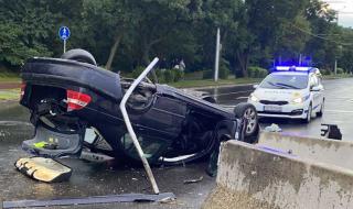 Тийнейджър предизвика тежка катастрофа на булевард в Пловдив (СНИМКА)
