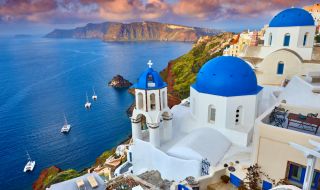 Кипър и Гърция са против забраната на туристическите визи за руснаците