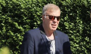 Сираков чел конско на футболистите на Левски преди първата тренировка