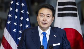 Южна Корея се отказва да разработва свои ядрени оръжия
