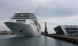 Морска гара Бургас откри круизния сезон