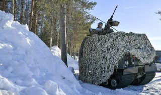 Финландия укрепва границата си с Русия