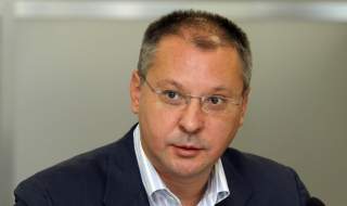 Станишев изтегли победа на евроизборите от баницата на БСП