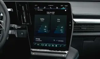 От Renault остават верни на физическите бутони