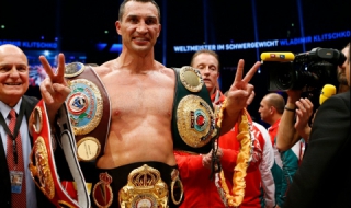 Тарвър: Кличко се бие само с консерви и анонимници