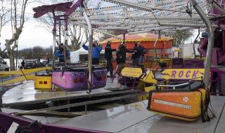 Въртележка погуби човек на великденски панаир (СНИМКИ)