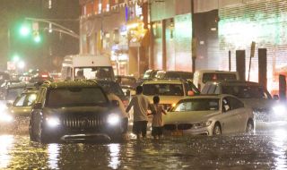 Ню Йорк е наводнен