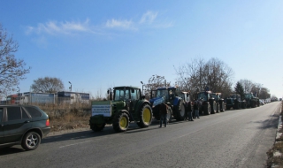 Пети ден на фермерския протест, тракторите чакат край София