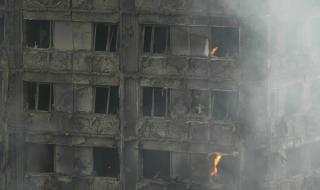Майка хвърлила бебето си през прозорец на горящата сграда
