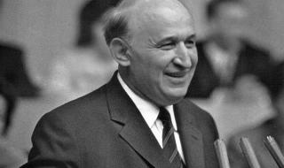 10 ноември 1989 г. Свалят Тодор Живков