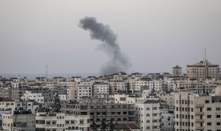 "Хамас": Израелски удар срещу бежански лагер в Газа уби 38 души