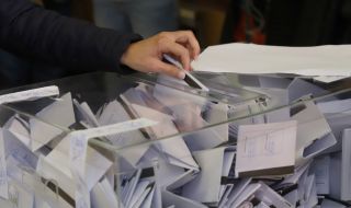 Днес изтича срокът за изготвяне на списъците с желаещите да гласуват в чужбина