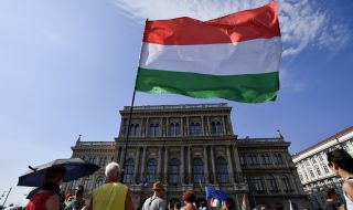 ЕС осъди спирането на унгарско радио