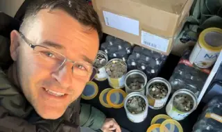 Слави Клашъра обмени 6 буркана стотинки в евро (ВИДЕО)