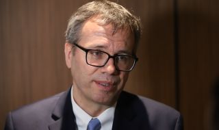 Руслан Стефанов: Рафинерията в Бургас може да премине на Брент за няколко месеца, защо дерогацията е двугодишна
