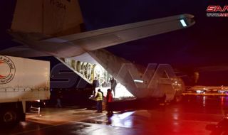 Два иракски самолета с хуманитарна помощ пристигнаха в Сирия (ВИДЕО)