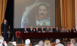България ще работи за изпращането на трети българин в Космоса