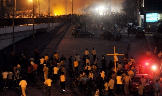 Кървав християнски бунт в Кайро