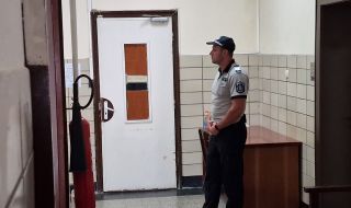 Пиянски скандал пред нощно заведение в Стара Загора в 4 часа сутринта  завърши с двама арестувани