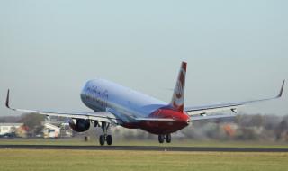 Фалира германска авиокомпания