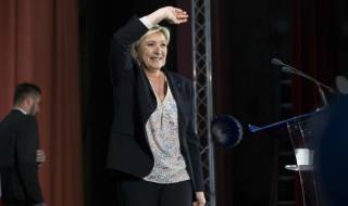 Франция иска от ЕП да свали имунитета на Льо Пен