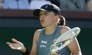 Ига Швьонтек прекъсна мача си с Ан Ли заради заболяване