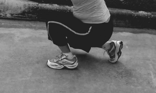 Наказват деца с патешко ходене посред нощ