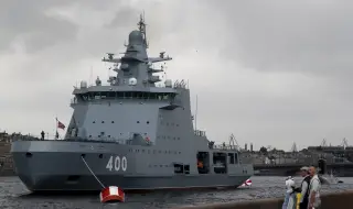 Русия заплашва с „взривоопасно“ отмъщение, ако британски командоси конфискуват кораби по заповед на Стармър